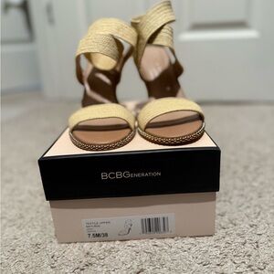 BCBGeneration Women's high heels in sand color